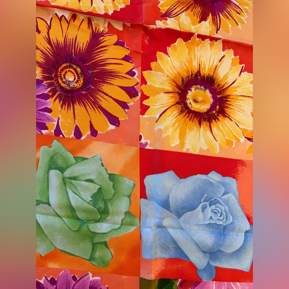 Gucci Floral Patchwork Silk Scarf Multicolor - Picture 4 of 11